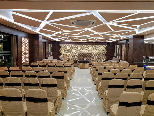 Banquet Lighting and Decor